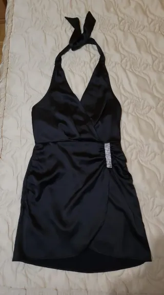 Vestido fiesta negro con pedrería