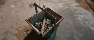 Montacarichi Beta con benna