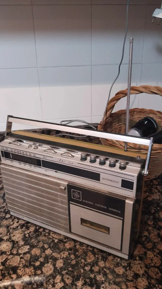 Radio Portátil Vintage