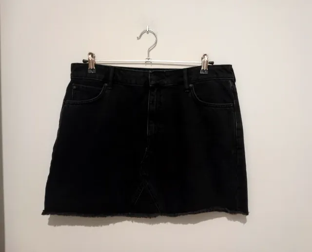 Falda vaquera negra Mango T. L