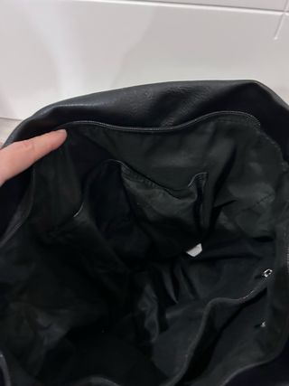 Mochila cuero de poliuretano negra