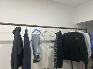 Burro de ropa metálico