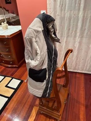 Chaqueta Columbia con capucha que se guarda