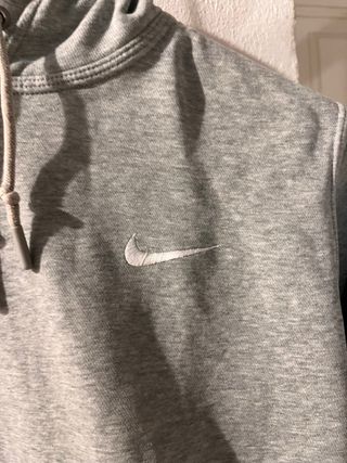 Sudadera Nike Gris