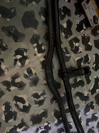 Manillar de bicicleta de montaña