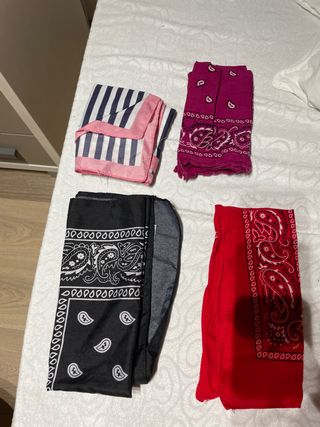 Lote 4 pañuelos/bandanas estampados