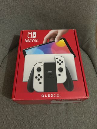 Caja Nintendo Switch OLED Blanca