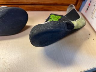 Pies de gato Simond 2 pares.