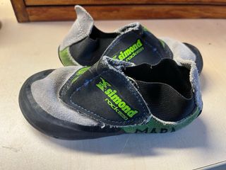 Pies de gato Simond 2 pares.