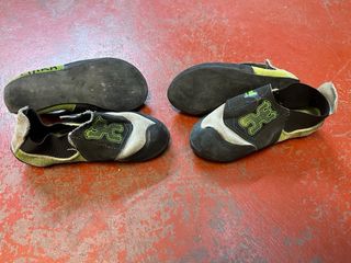 Pies de gato Simond 2 pares.