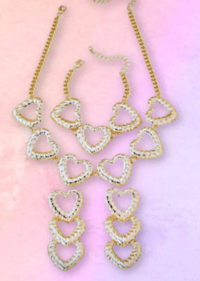 Conjunto bisutería corazón dorado