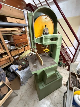 Sierra de cinta para madera