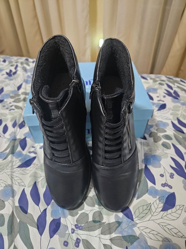 Botines Comfeet Talla 41 Negros Nuevos