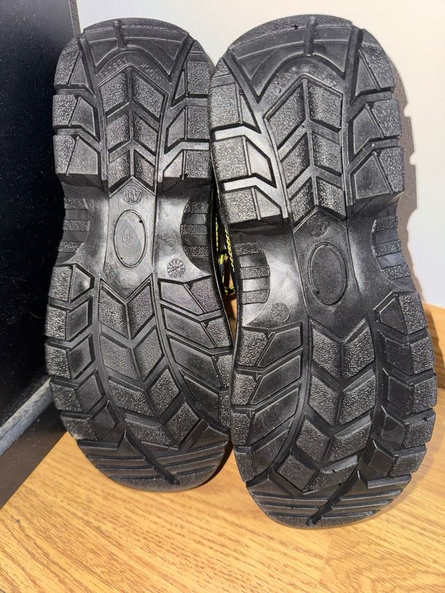 Botas de seguridad Bee Work Tikoa S3 Talla 41