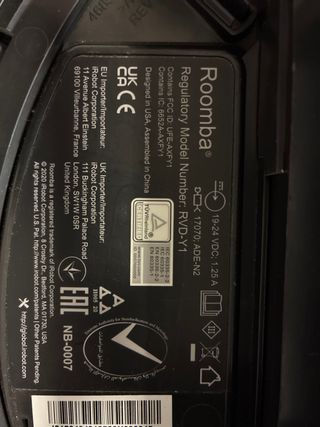 Robot Aspirador iRobot Roomba i3 con recambios.