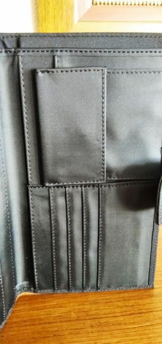 (NUEVA) Cartera/Monedero/Billetero Negro