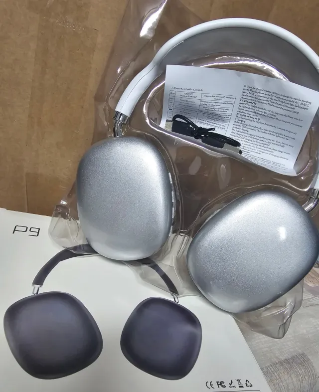 Auriculares P9 Nuevos Plata.