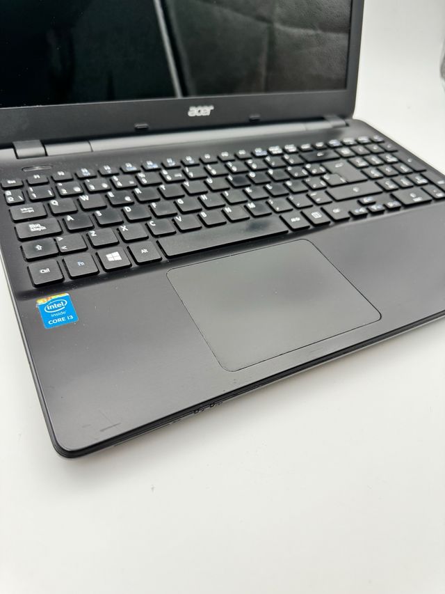 Portátil Acer i3 8GB RAM 240GB SSD ,15’ Windows 11