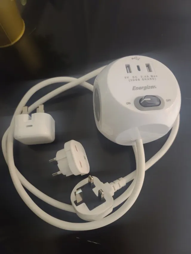 Adaptador Energizer con USB