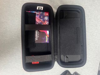 Nintendo Switch Oled Pokémon púrpura Semi Nueva.