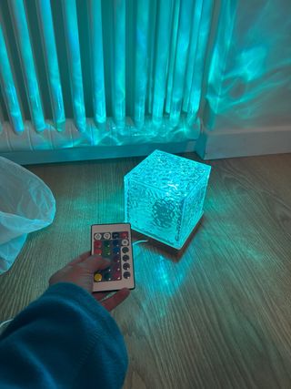 Lampada Waveqube effetto onde