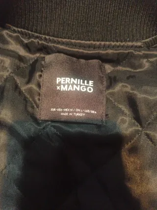 Chaqueta Bomber Negra con 'M'