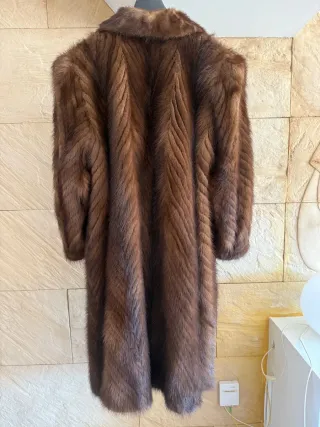 Abrigo piel sintético marrón