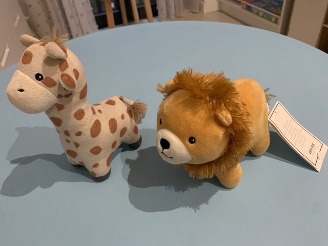 Peluche jirafa león