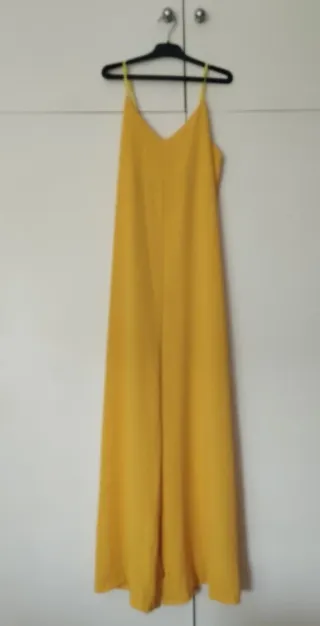 Mono de mujer amarillo verano