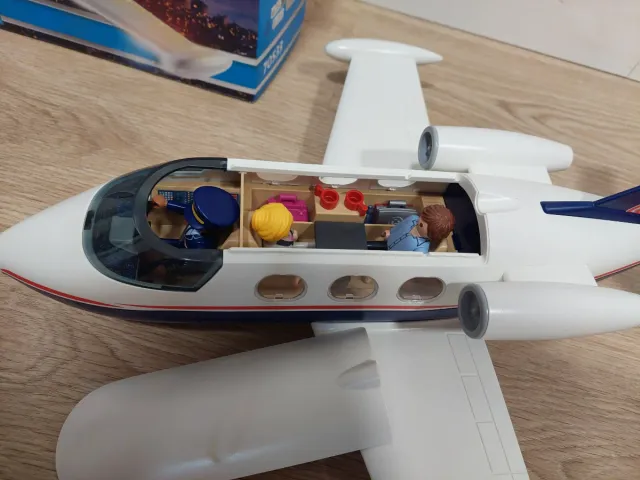 Avión Playmobil City Life