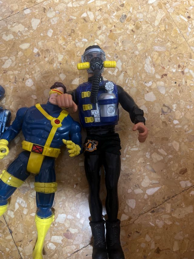 Figuras de Acción: Action Man, Robocop, Cíclope