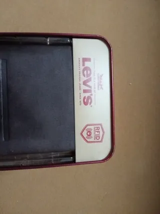 Cartera Levi's Roja