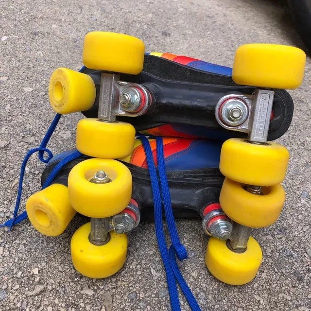 Patines 4 ruedas talla 35-36