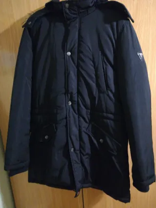 Chaquetón Guess Negro