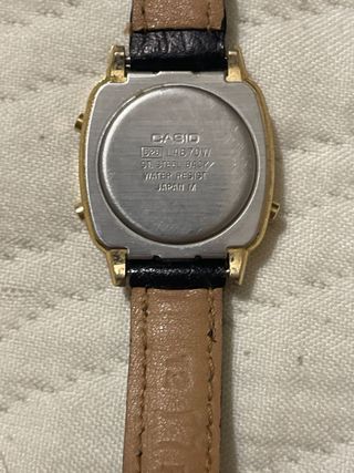 Reloj Casio Mujer Dorado y Negro