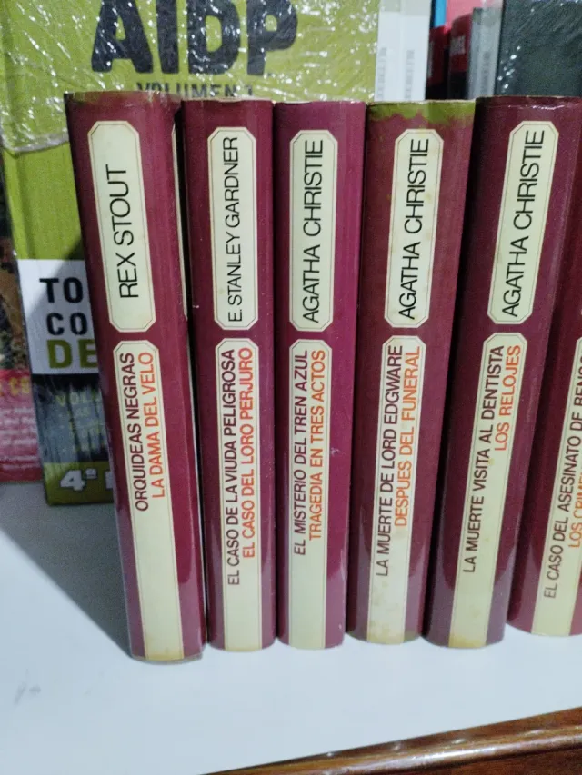 Lote 9 novelas crimen y misterio por 2€