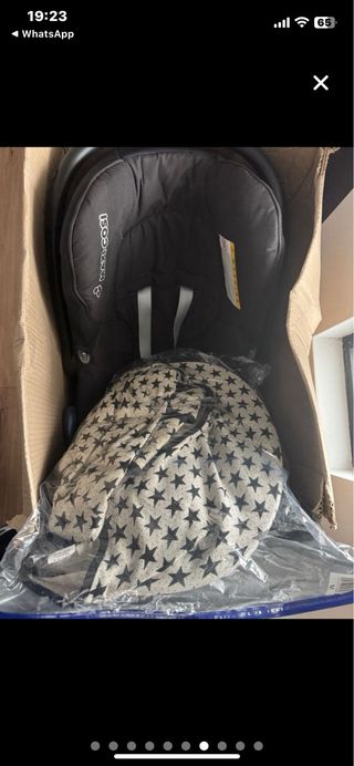 Maxi-Cosi BebeConfort +base isofix coche