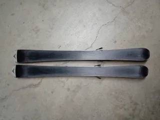 Esquís Dynastar Speed Niños. 1m altura