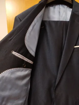 Traje de hombre azul