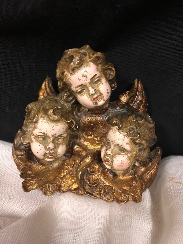 Angelitos para colgar dorados y rosas