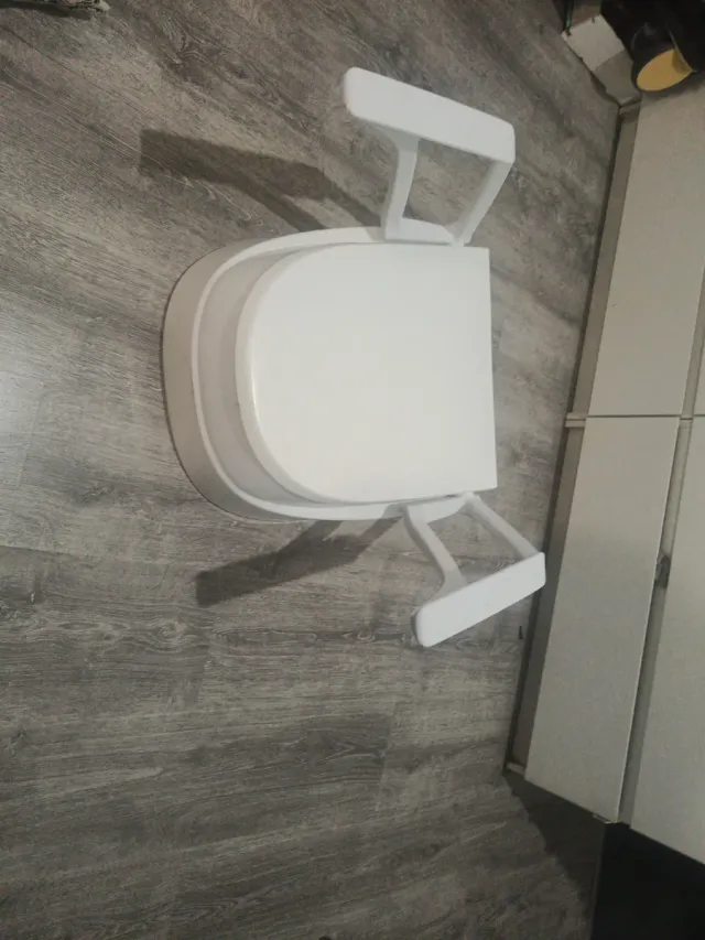 Alzador WC para baño