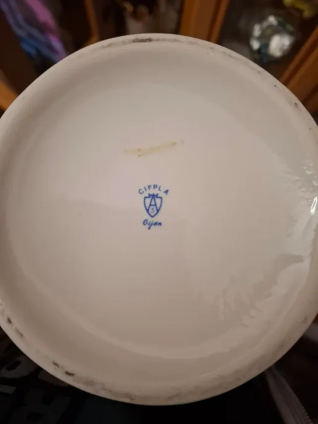 Juego Jarras Cerámica y Metal Dorado