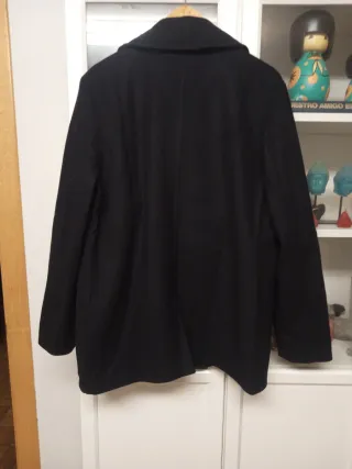 Abrigo corto Purificación García color azul marino