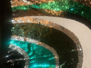 Maglietta Paris Hilton com paillettes