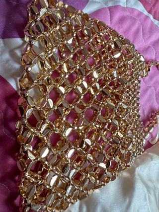 Bolso abalorios dorado con bolsa interior