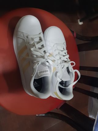 Zapatillas Adidas de chica 