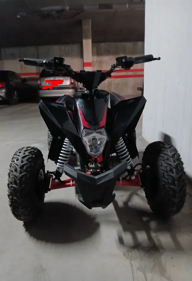 Quad eléctrico infantil OVEX R8