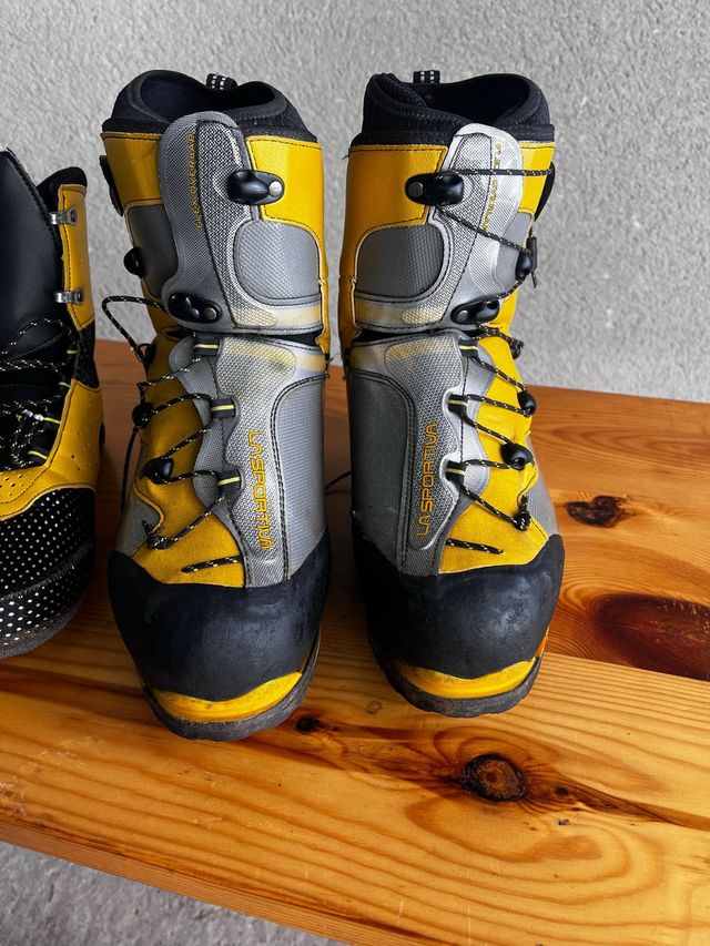 Bota expedición nieve La Sportiva
