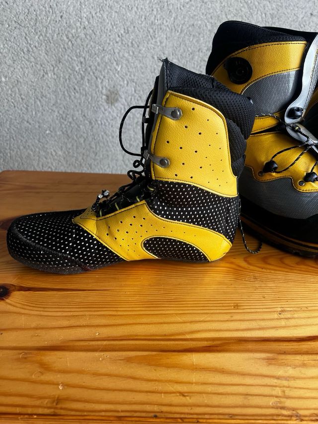 Bota expedición nieve La Sportiva