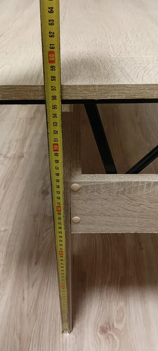 Mesita elevable - madera y metal - Mudanza